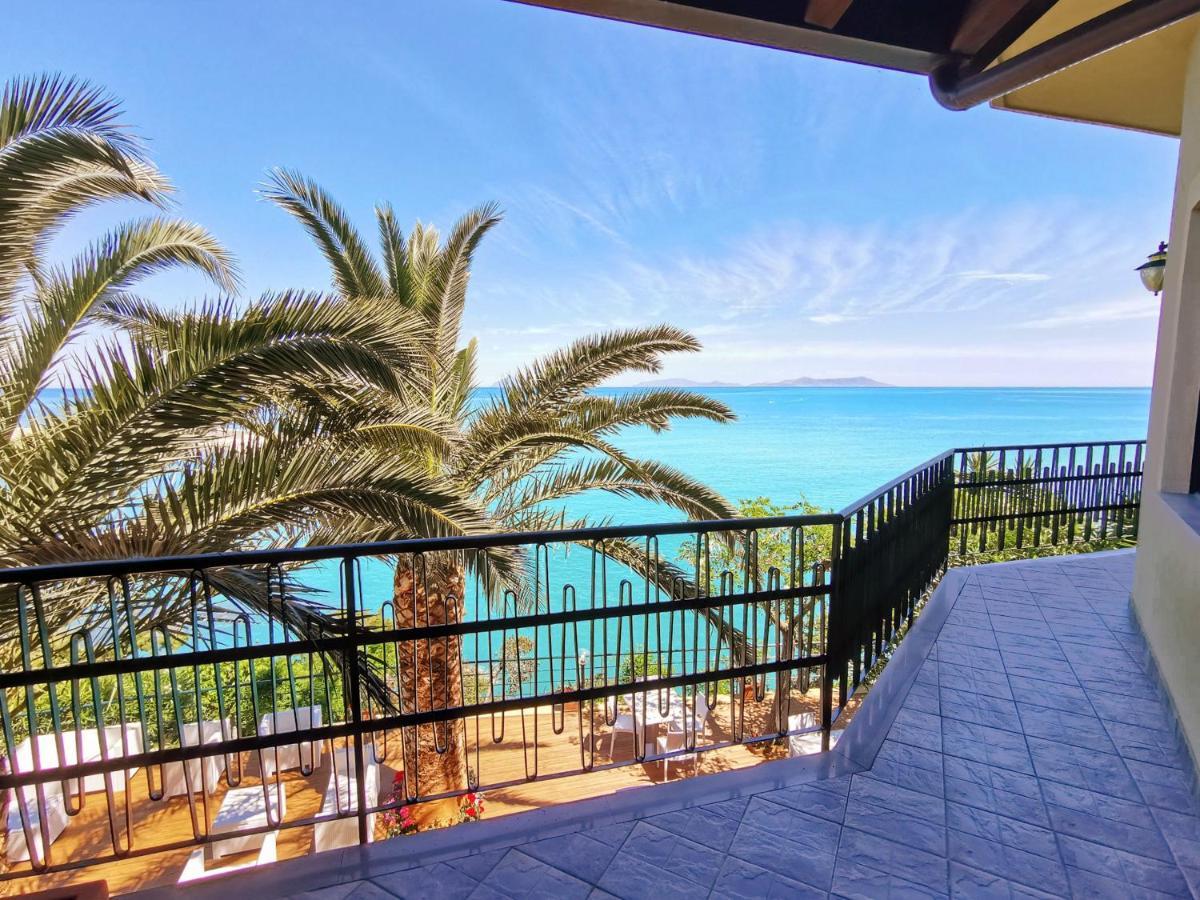 Villa Anita Apartments Capo dʼOrlando Εξωτερικό φωτογραφία