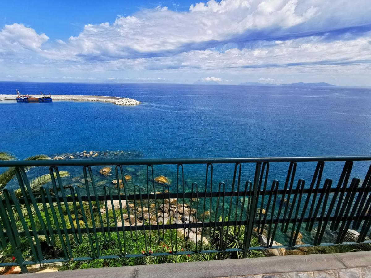 Villa Anita Apartments Capo dʼOrlando Εξωτερικό φωτογραφία