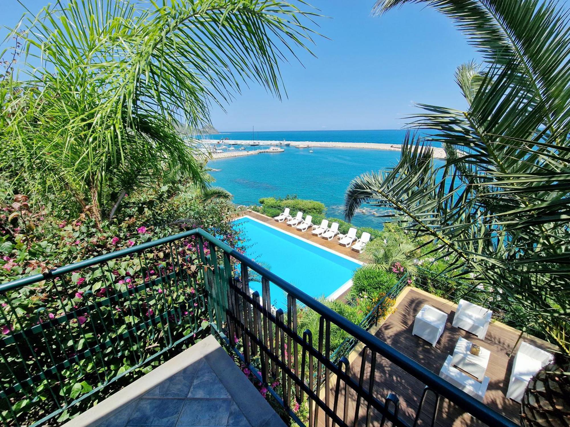 Villa Anita Apartments Capo dʼOrlando Εξωτερικό φωτογραφία